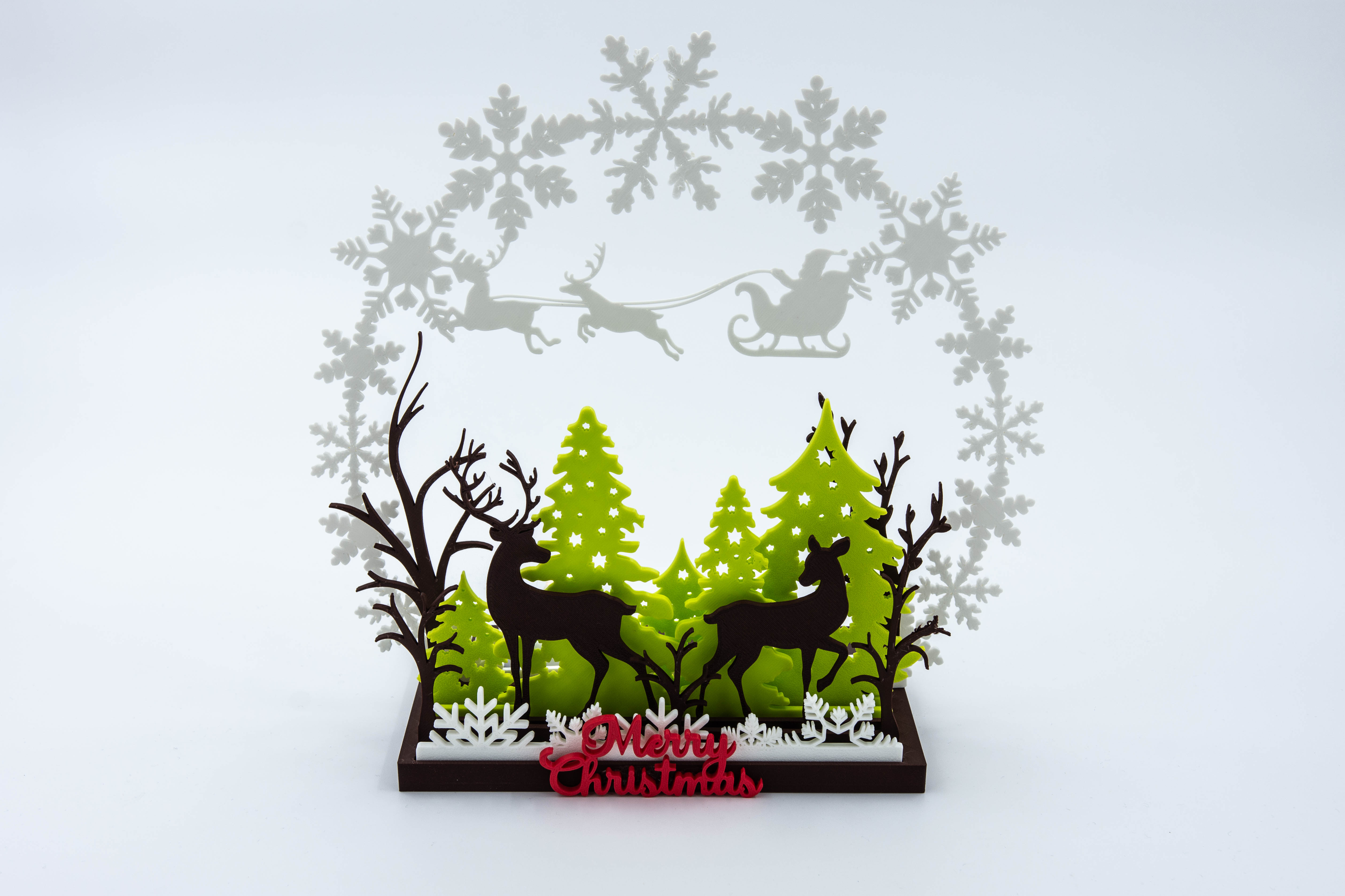 Diorama de Craciun cu reni si brazi – lumini LED